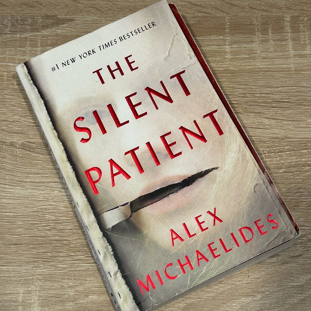 The Silent Patient by Alex Michaelides